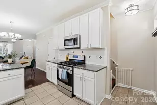 1905 Stroud Park Ct, Charlotte, NC 28206 - Photo 12