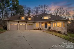 301 Agnew Rd, Mooresville, NC 28117 - Photo 2