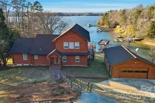 18409 St Charles Ln, Charlotte, NC 28278 - Photo 2