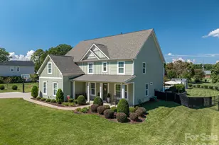 2404 Rosemond Cir, Gastonia, NC 28056 - Photo 2