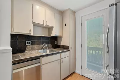 721 N Poplar Street #16, Charlotte, NC 28202 - Photo 14