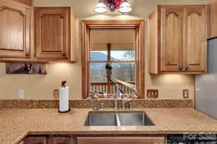 371 Falcon Ridge Dr, Waynesville, NC 28786 - Photo 14