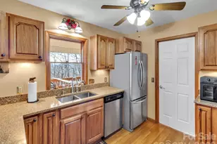 371 Falcon Ridge Dr, Waynesville, NC 28786 - Photo 12