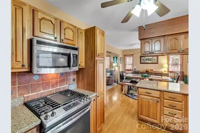 371 Falcon Ridge Drive, Waynesville, NC 28786 - Photo 10