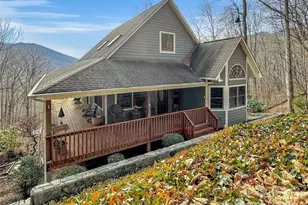 371 Falcon Ridge Dr, Waynesville, NC 28786 - Photo 1