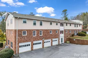 410 Golf View Condo Ln, Hendersonville, NC 28739 - Photo 24