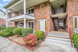 410 Golf View Condo Ln, Hendersonville, NC 28739 - Photo 2