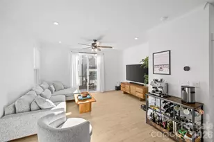 439 Blairhill Rd, Charlotte, NC 28217 - Photo 4