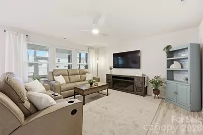 586 N Sparkleberry Street, Chester, SC 29706 - Photo 2