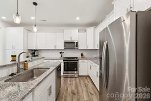 2081 Suttonview Rd, Fort Mill, SC 29708 - Photo 6