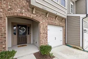 2081 Suttonview Rd, Fort Mill, SC 29708 - Photo 2