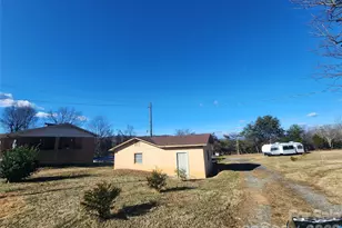 7723 Shoupes Grove Church Rd, Hickory, NC 28602 - Photo 4