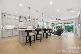 1016 Thatcher Wy, Fort Mill, SC 29715 - Photo 2