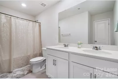 4116 Village Boulevard NW, Conover, NC 28613 - Photo 10