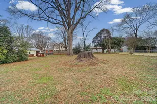 439 Hillcrest Dr, Statesville, NC 28677 - Photo 36