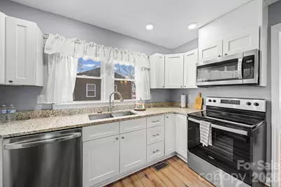 439 Hillcrest Drive, Statesville, NC 28677 - Photo 8