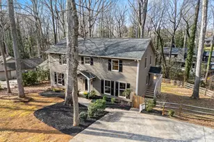 8 Hickory Ridge Ct, Lake Wylie, SC 29710 - Photo 2