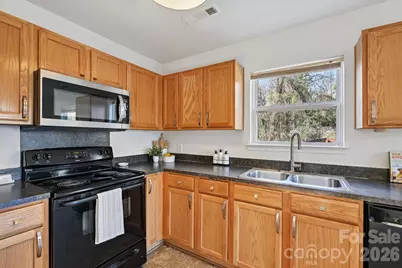 1202 Pinehaven Court, Charlotte, NC 28215 - Photo 14