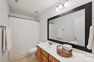 1202 Pinehaven Ct, Charlotte, NC 28215 - Photo 32