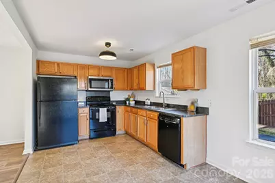 1202 Pinehaven Court, Charlotte, NC 28215 - Photo 12