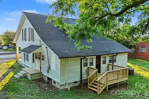 9238 Nc Hwy 90 Hwy E, Stony Point, NC 28678 - Photo 4