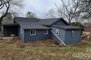 227 Brixton Pl SW, Lenoir, NC 28645 - Photo 2