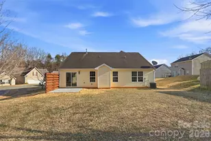 6715 Rubin Lura Ct, Charlotte, NC 28269 - Photo 24