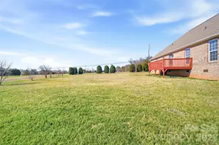 884 Clear Creek Cir, Lincolnton, NC 28092 - Photo 10