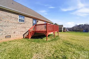 884 Clear Creek Cir, Lincolnton, NC 28092 - Photo 12