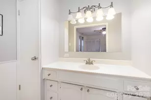 8017 Regent Park Ln, Charlotte, NC 28210 - Photo 14