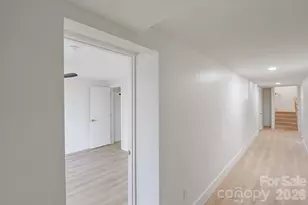 911 E Woodlawn Rd, Charlotte, NC 28209 - Photo 36