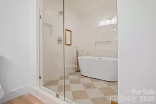 911 E Woodlawn Rd, Charlotte, NC 28209 - Photo 4