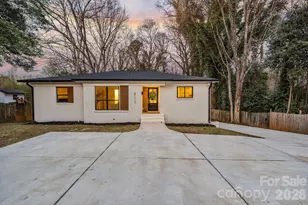 911 E Woodlawn Rd, Charlotte, NC 28209 - Photo 1