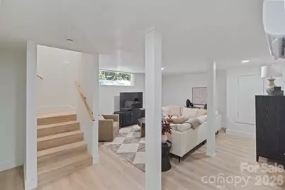 911 E Woodlawn Road, Charlotte, NC 28209 - Photo 26