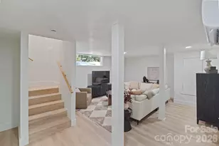 911 E Woodlawn Rd, Charlotte, NC 28209 - Photo 26