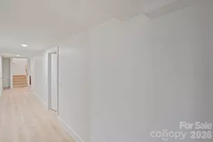 911 E Woodlawn Rd, Charlotte, NC 28209 - Photo 30