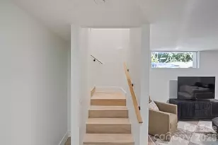 911 E Woodlawn Rd, Charlotte, NC 28209 - Photo 38