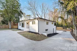 911 E Woodlawn Rd, Charlotte, NC 28209 - Photo 40