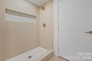 911 E Woodlawn Rd, Charlotte, NC 28209 - Photo 34