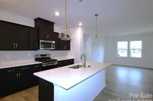 408 Willoughby Pk Dr, Monroe, NC 28112 - Photo 2