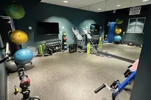 210 N Church St, Charlotte, NC 28202 - Photo 14