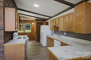 2671 Shady Grove Rd, Connelly Springs, NC 28612 - Photo 12