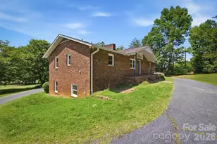 2671 Shady Grove Rd, Connelly Springs, NC 28612 - Photo 4