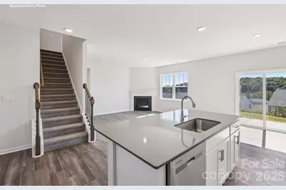 5131 Shallow Brook Drive, Charlotte, NC 28215 - Photo 8