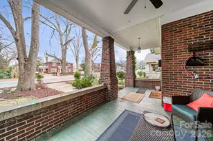 707 S York St, Gastonia, NC 28052 - Photo 2