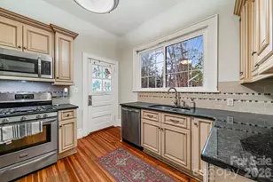 707 S York St, Gastonia, NC 28052 - Photo 12