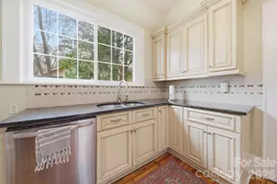 707 S York St, Gastonia, NC 28052 - Photo 16