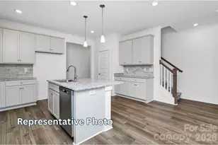 13122 Foxberry Rd, Charlotte, NC 28213 - Photo 6