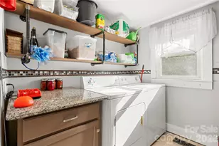 208 Pond St, Mooresville, NC 28115 - Photo 18