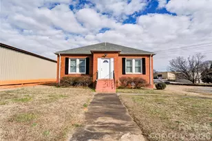 215 Morton St, Shelby, NC 28152 - Photo 1